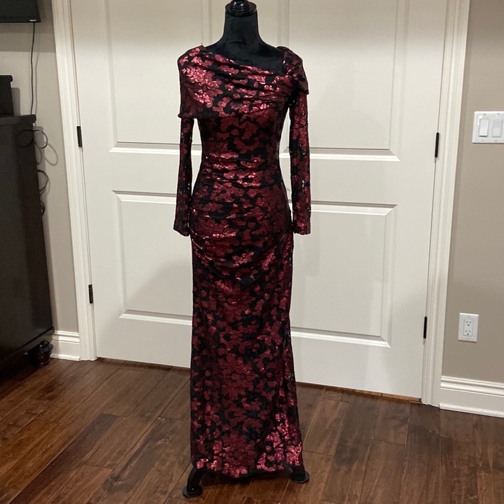Badgly Mischka sequin lace dress